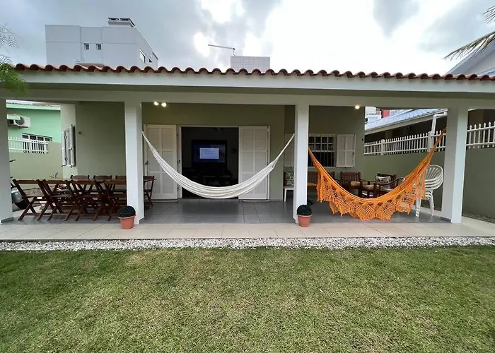 Casa Na Praia De Palmas Com 3 Dormitorios Gov Celso Ramos Sc